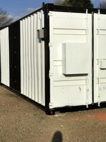 Cold room container conversion