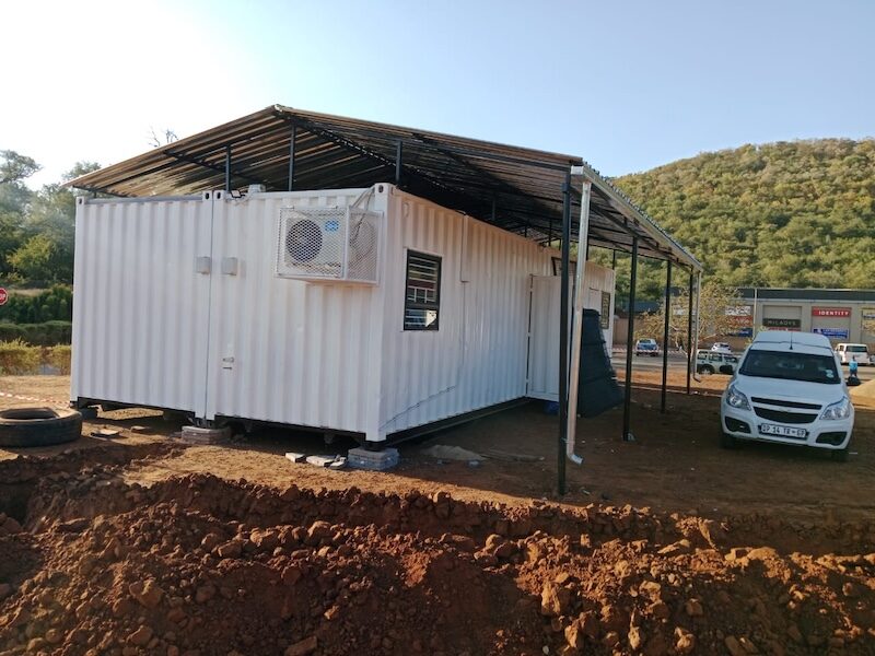 Joined Clinic Containers